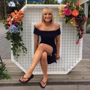 Meet your Posher, Olivia